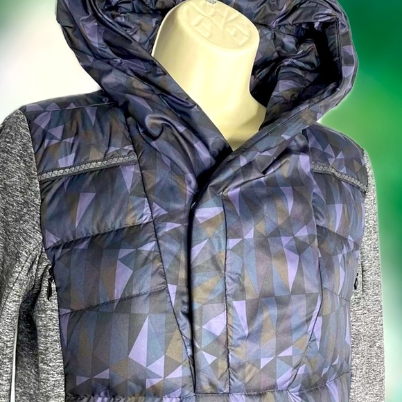 Lululemon Fluff Off Pullover Nightfall Black Goose Down Sz 6 - Picture 4 of 11